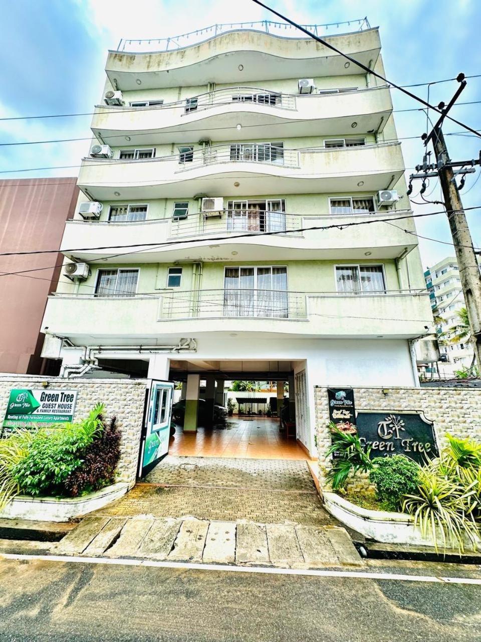 Green Tree Apartments Dehiwala-Mount Lavinia Exterior photo