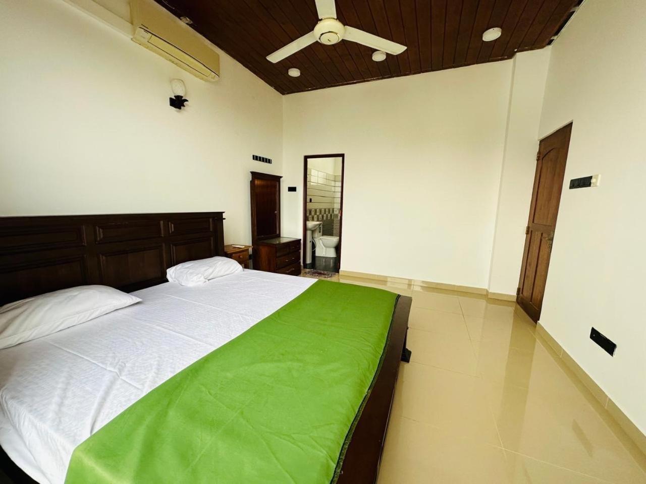 Green Tree Apartments Dehiwala-Mount Lavinia Exterior photo