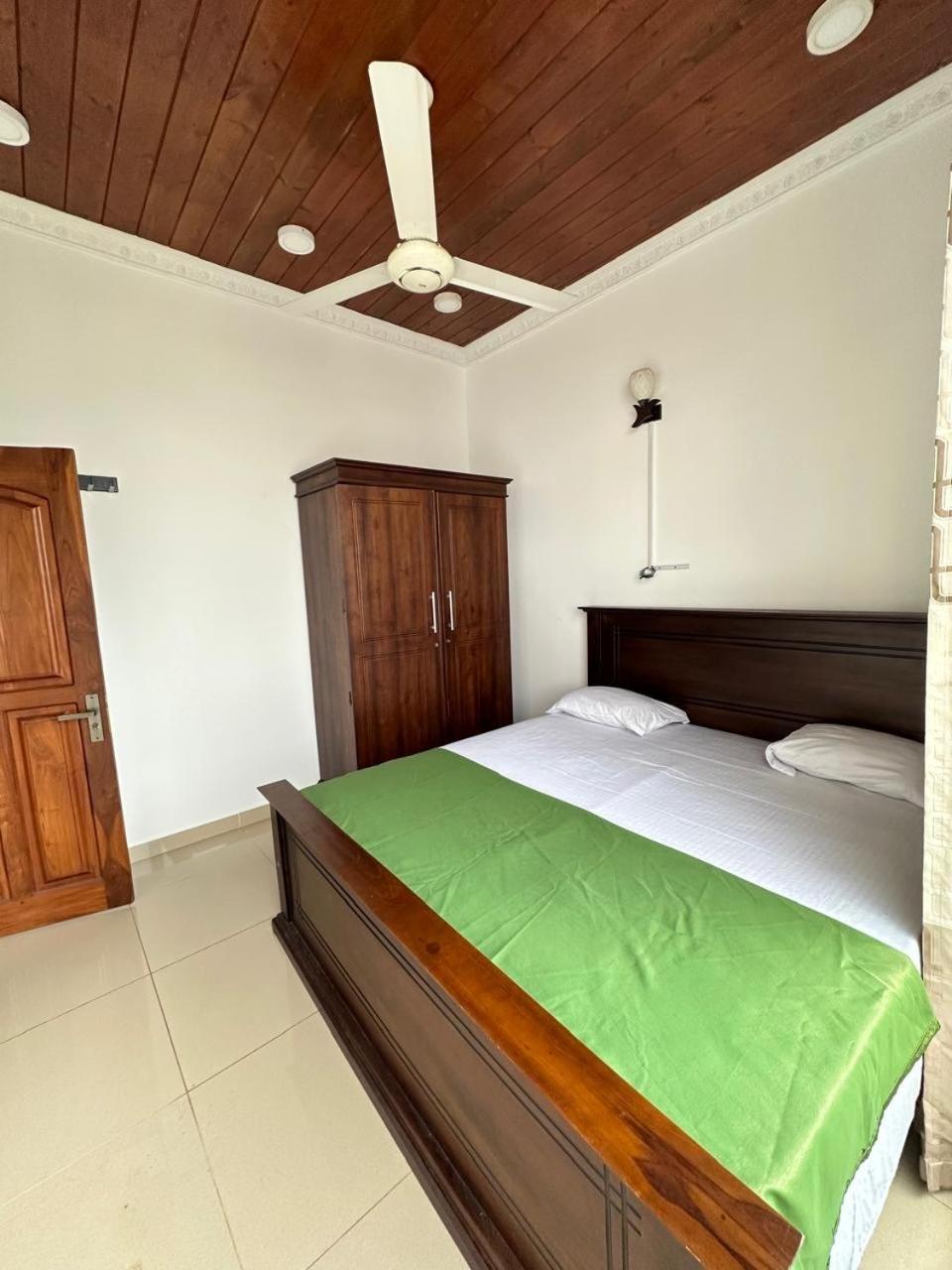 Green Tree Apartments Dehiwala-Mount Lavinia Exterior photo