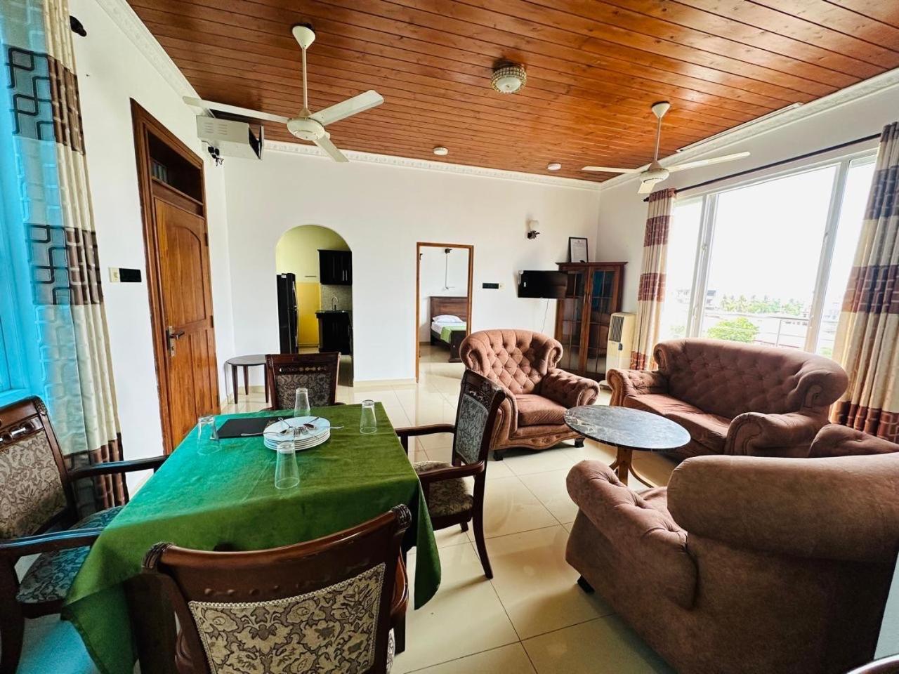 Green Tree Apartments Dehiwala-Mount Lavinia Exterior photo